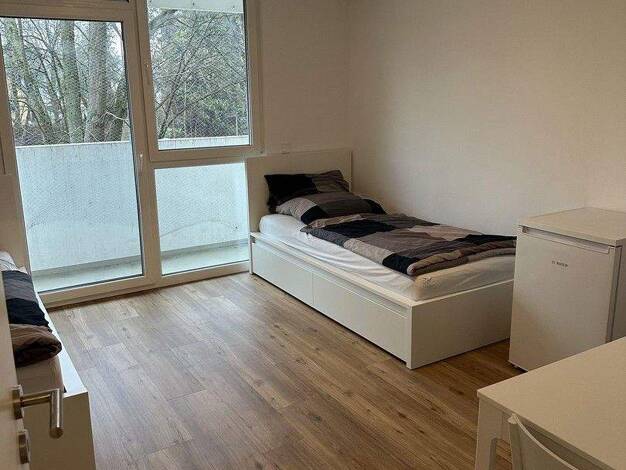 WG-Zimmer zur Miete Wohnen auf Zeit 550 € 24,2 m² EG Julius-Brecht-Straße 5 Bonames Frankfurt am Main 60433
