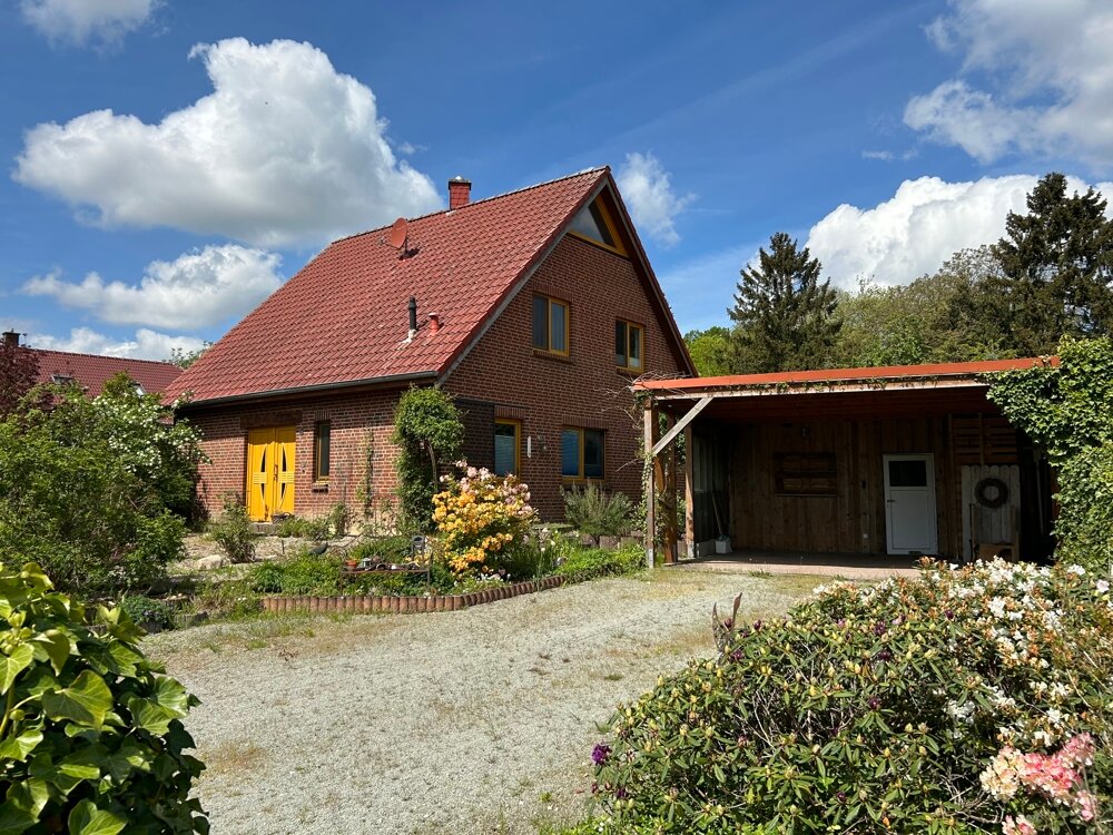 Einfamilienhaus zum Kauf 419.000 € 4 Zimmer 141 m²<br/>Wohnfläche 1.207 m²<br/>Grundstück Drögennindorf Betzendorf / Drögennindorf 21386