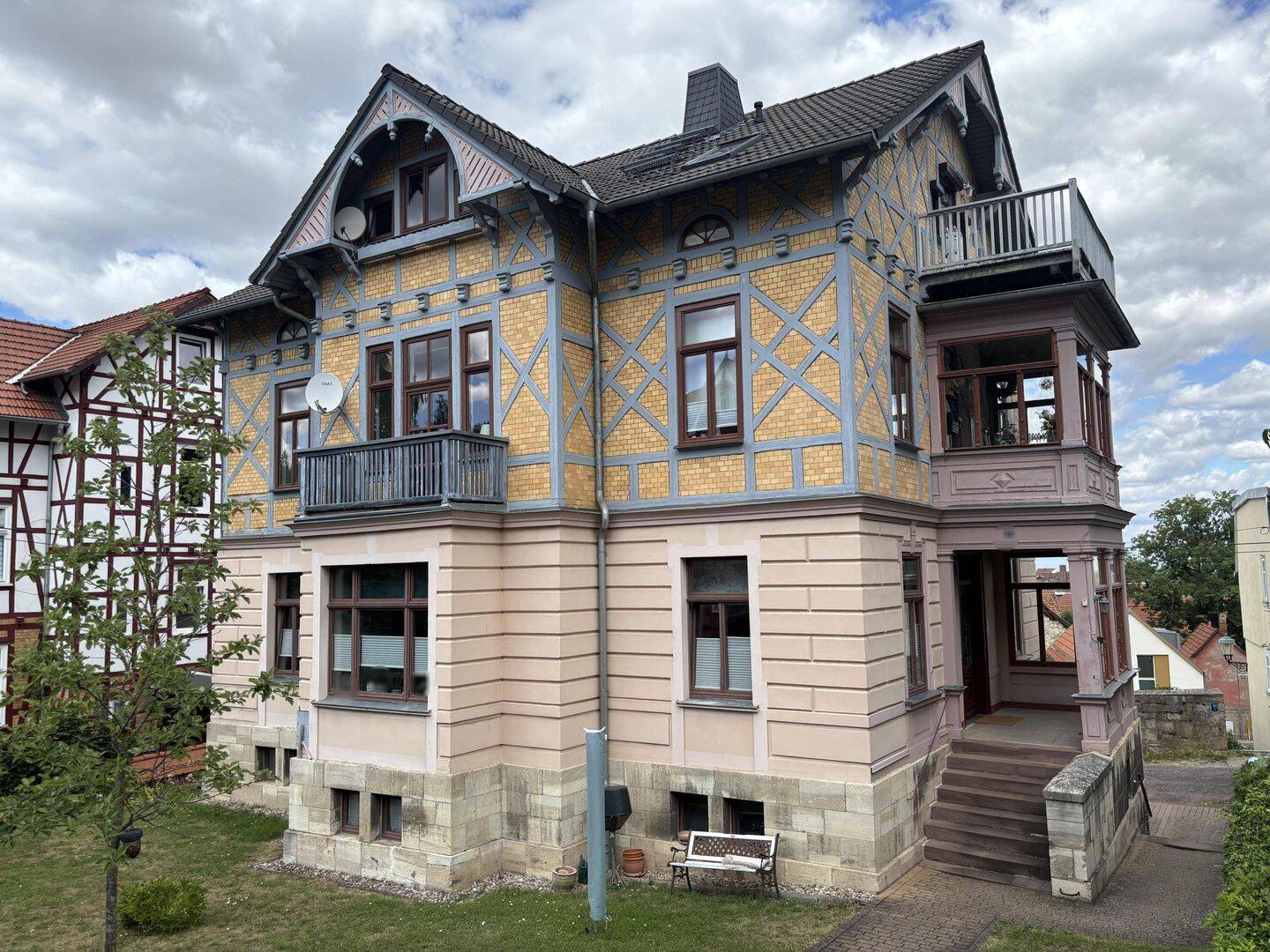 Immobilie in Arnstadt - ***Eigentumswohnung in Bestlage von Arnstadt mit Blick auf die Liebfrauenkirche*** - Bild 2