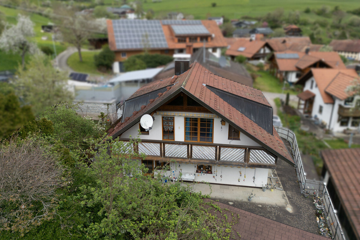 Einfamilienhaus zum Kauf 349.900 € 6,5 Zimmer 109,8 m²<br/>Wohnfläche 361 m²<br/>Grundstück Birndorf Albbruck / Birndorf 79774
