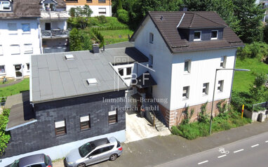 Haus zum Kauf 389.500 € 9 Zimmer 300 m² 565 m² Grundstück Weidenau - Ost Siegen / Weidenau 57076