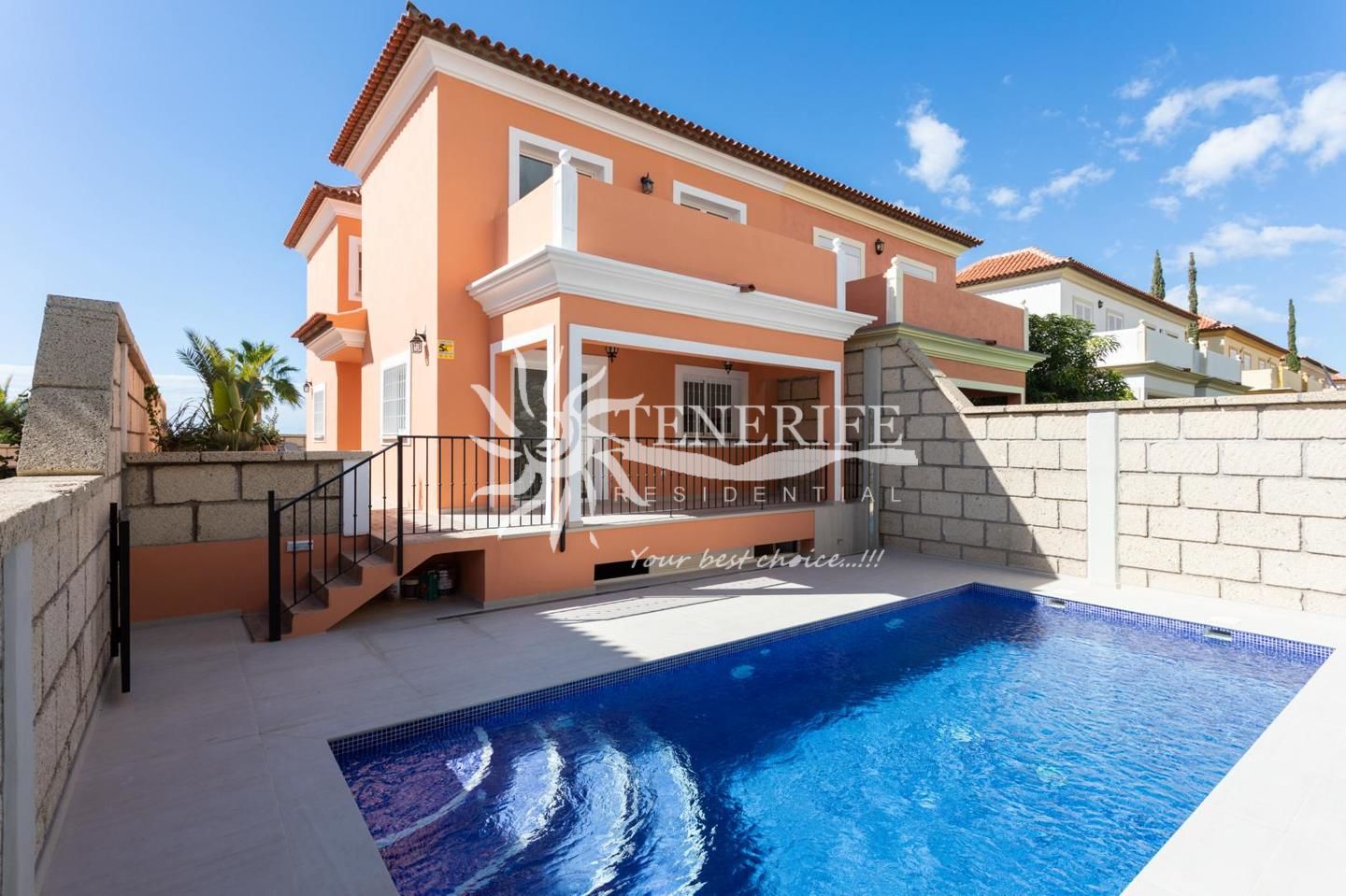Villa zum Kauf 1.290.000 € 3 Zimmer 242 m² 250 m² Grundstück El Madroñal. Costa Adeje. 38670