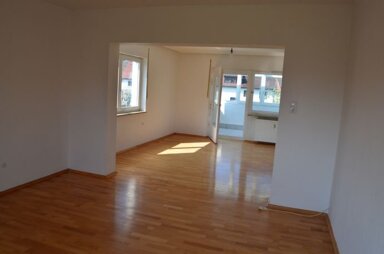 Wohnung zur Miete 700 € 2 Zimmer 74 m² 1. Geschoss frei ab 01.02.2025 Roth Roth 91154