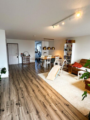 Reihenmittelhaus zur Miete 1.680 € 5 Zimmer 163,4 m² 195 m² Grundstück frei ab 01.04.2025 Am Alten Bahnhof 29 Adelsdorf Adelsdorf 91325