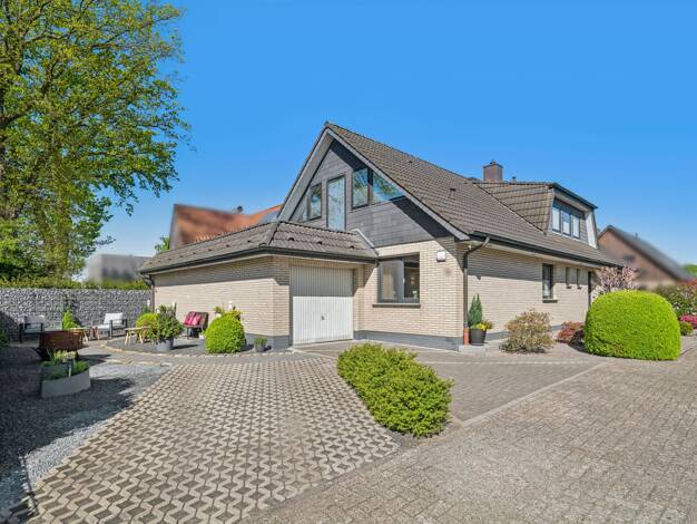 Einfamilienhaus zum Kauf 595.000 € 7 Zimmer 249 m² 725 m² Grundstück Hundsmühler Höhe Oldenburg 26131
