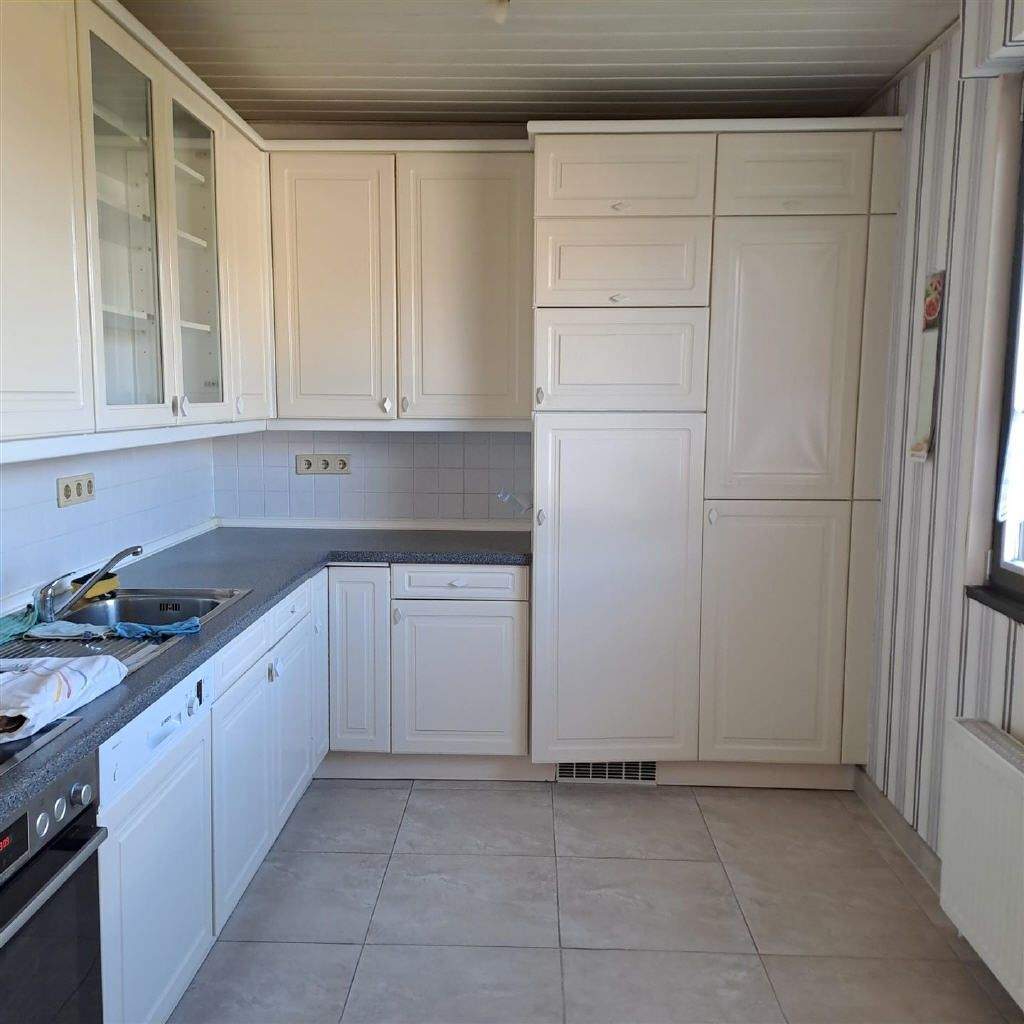 Immobilie in Ronneburg - Charmantes und familienfreundliches Einfamilienhaus mit schönem Garten und potenzieller Einliegerwohnung - Bild 2