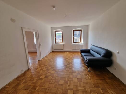 Mehrfamilienhaus zur Miete 12,04 € 9 Zimmer 238 m² Ebrach 96157