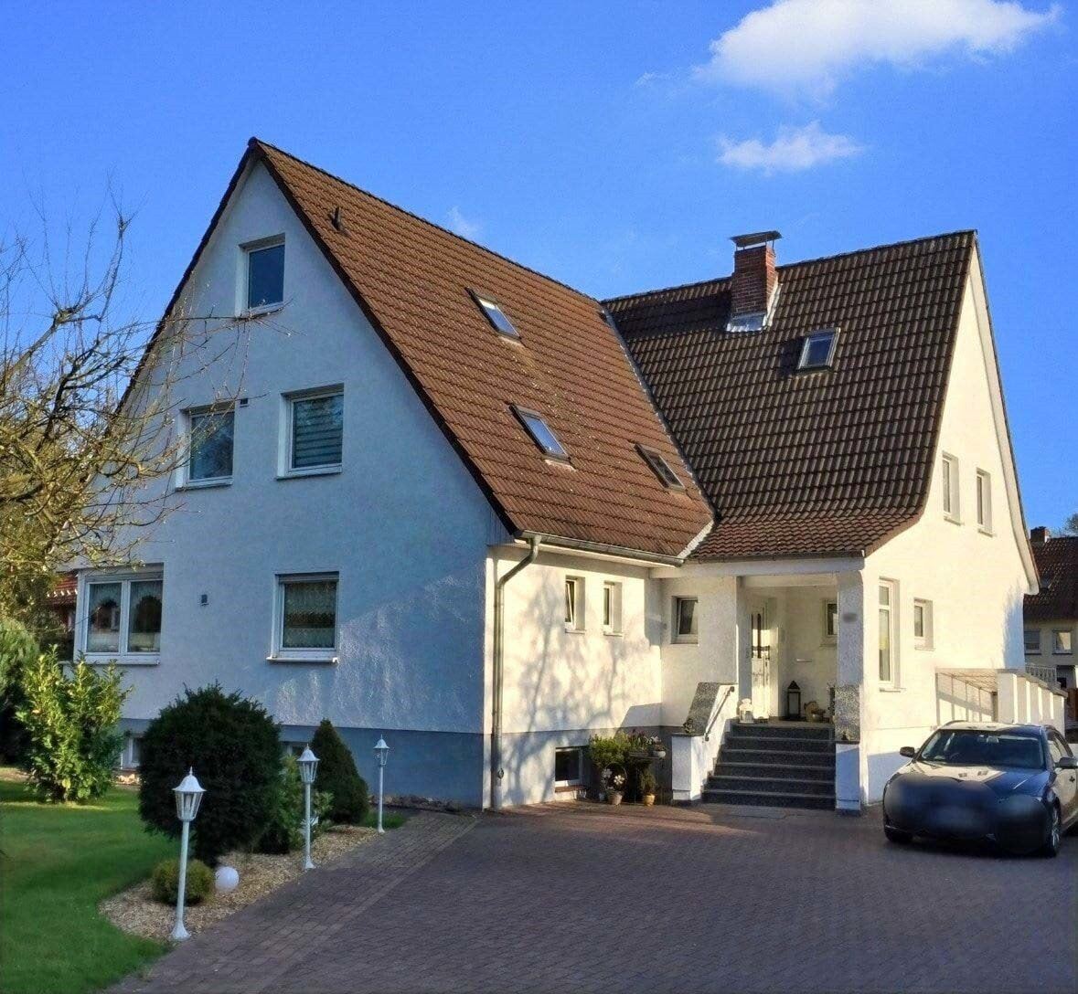 Mehrfamilienhaus zum Kauf 439.000 € 7 Zimmer 221 m²<br/>Wohnfläche 870 m²<br/>Grundstück Klein Hehlen Celle 29223