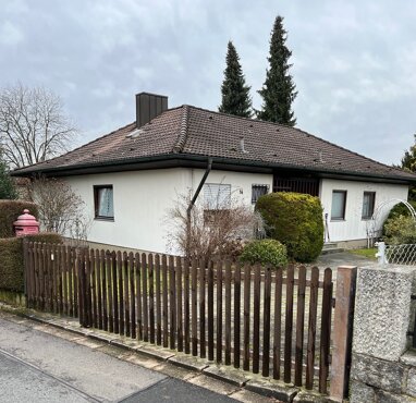 Einfamilienhaus zum Kauf 285.000 € 6 Zimmer 170 m² 839 m² Grundstück Neustadt Neustadt a.d.Waldnaab 92660