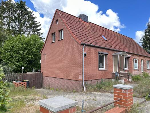 Doppelhaushälfte zum Kauf 159.000 € 4 Zimmer 90 m² 812 m² Grundstück frei ab sofort Grevesmühlen 23936