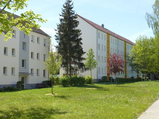 Wohnung zur Miete 347 € 3 Zimmer 57,8 m² frei ab sofort Sauerbruchstraße 9 Borna 04552