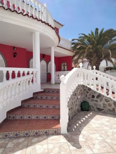 Villa zum Kauf provisionsfrei 1.024.000 € 4 Zimmer 350 m²<br/>Wohnfläche 425 m²<br/>Grundstück San Bartolome de Tirajana 35100