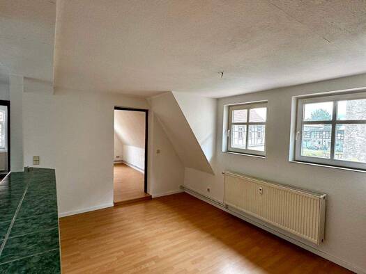 Mehrfamilienhaus zum Kauf als Kapitalanlage geeignet 155.000 € 9 Zimmer 205 m² 199 m² Grundstück Derenburg 38895