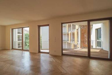 Wohnung zur Miete 700 € 3 Zimmer 120 m² frei ab sofort Landhausstraße Innere Altstadt-Ost Dresden 01067