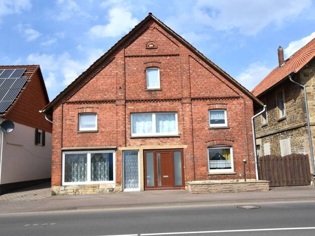 Einfamilienhaus zum Kauf 199.900 € 9 Zimmer 200 m² 318 m² Grundstück Deckbergen Rinteln 31737