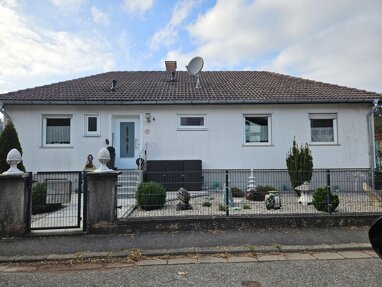 Haus zum Kauf 159.000 € 4 Zimmer 141 m² 721 m² Grundstück Kronach Kronach 96317