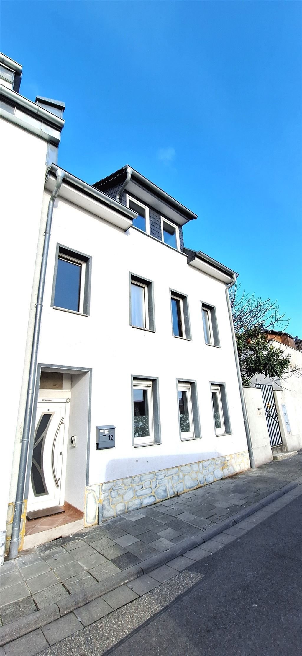 Reihenmittelhaus zum Kauf 287.000 € 4 Zimmer 110 m²<br/>Wohnfläche 67 m²<br/>Grundstück ab sofort<br/>Verfügbarkeit Pankratiusgasse 12 Stadtzentrum 6 Worms 67547