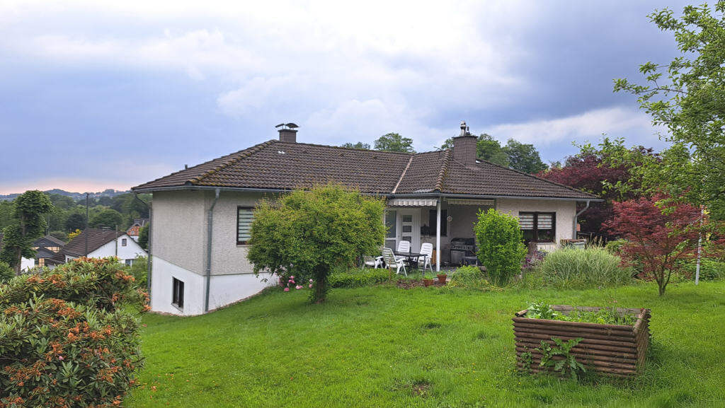 Einfamilienhaus zum Kauf 288.000 € 6 Zimmer 190 m²<br/>Wohnfläche 881 m²<br/>Grundstück Kotthausen Marienheide 51709