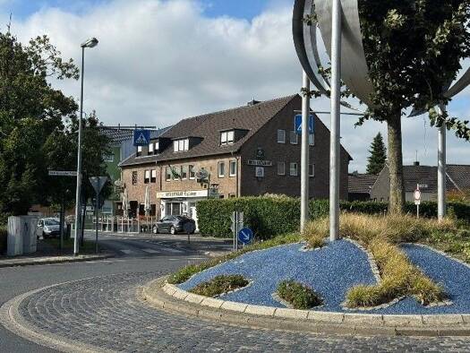 Hotel zum Kauf 1.150.000 € 10 Zimmer 831 m² Gastrofläche 1.128 m² Grundstück Holt Mönchengladbach 41069