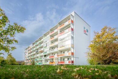 Wohnung zur Miete 279 € 1 Zimmer 37,1 m² 3. Geschoss Peter-Liebig-Hof 30 Königshufen Görlitz 02828