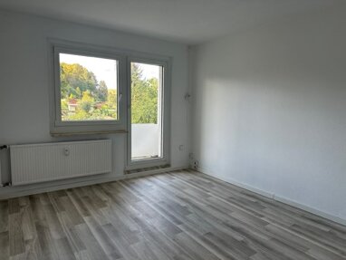Wohnung zur Miete 341,40 € 3 Zimmer 68,3 m² 2. Geschoss Außenring 23 Thurm Mülsen 08132