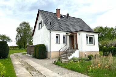 Einfamilienhaus zum Kauf 243.000 € 5 Zimmer 200 m² 2.215 m² Grundstück Klein Bünzow Klein Bünzow 17390