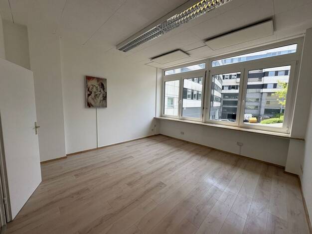 Bürogebäude zur Miete 7,82 € 4 Zimmer 89,5 m² Bürofläche Innenstadt Hof 95030