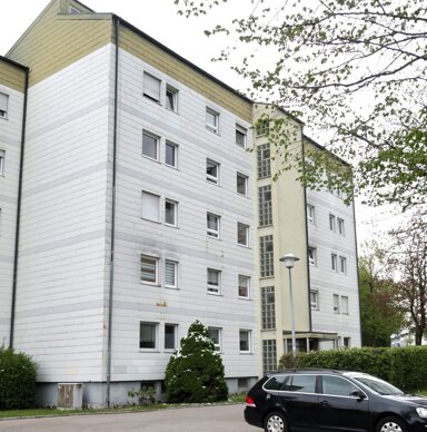 Wohnung zum Kauf 175.000 € 4,5 Zimmer 101 m² 3. Geschoss frei ab sofort Lindenhof Oberndorf am Neckar 78727