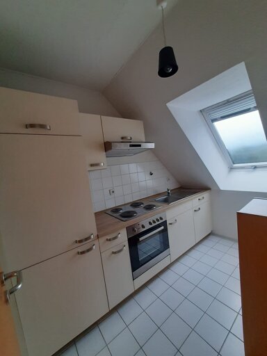 Studio zur Miete 480 € 1,5 Zimmer 38 m² 3. Geschoss frei ab 01.12.2024 Dr. Bolza-Ring 1 Zell a. Main 97299