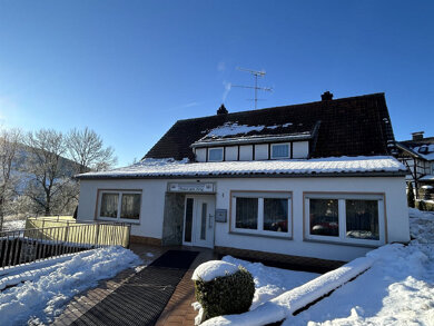 Einfamilienhaus zum Kauf 179.000 € 12 Zimmer 239 m² 711 m² Grundstück Giebringhausen Diemelsee-Giebringhausen 34519