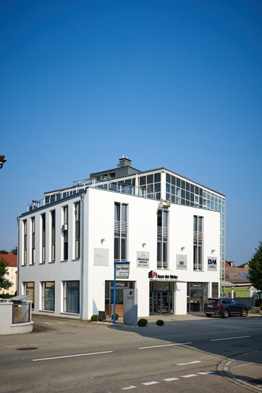 Bürogebäude zur Miete Provisionsfrei 8 Zimmer 303 m² Bürofläche Landshuter Straße 26 Planungsbezirk 110 Straubing 94315