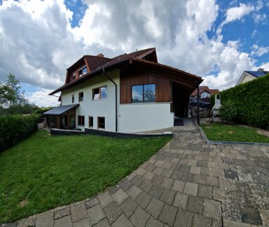 Haus zum Kauf 639.000 € 8 Zimmer 210 m² 870 m² Grundstück Bräunlingen Bräunlingen 78199