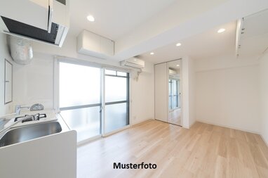 Wohnung zum Kauf Zwangsversteigerung 210.000 € 3 Zimmer 65 m² Nordend - Ost Frankfurt/Main 60389
