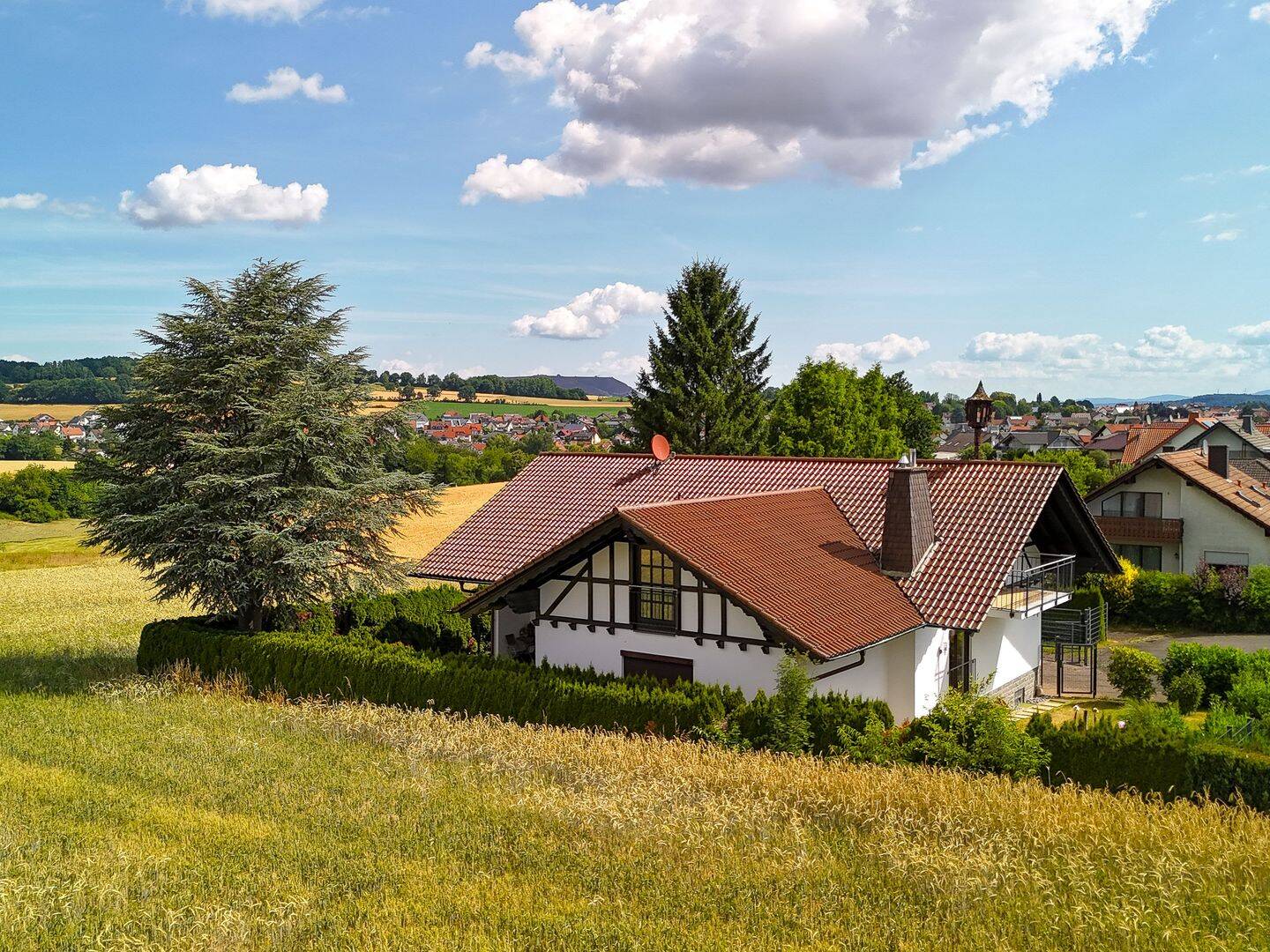 Immobilie in Flieden - Wunderschönes Landhaus mit Weitblick in Toplage von Flieden - Bild 1