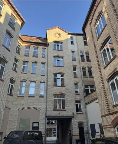 Mehrfamilienhaus zur Miete 40 Zimmer 1.100 m² 419 m² Grundstück Geiststraße 22 Innenstadt Halle / Mitte 06108