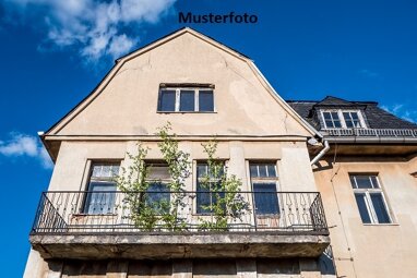 Einfamilienhaus zum Kauf Zwangsversteigerung 18.800 € 1 Zimmer 150 m² 300 m² Grundstück Stollberg Stollberg 09366