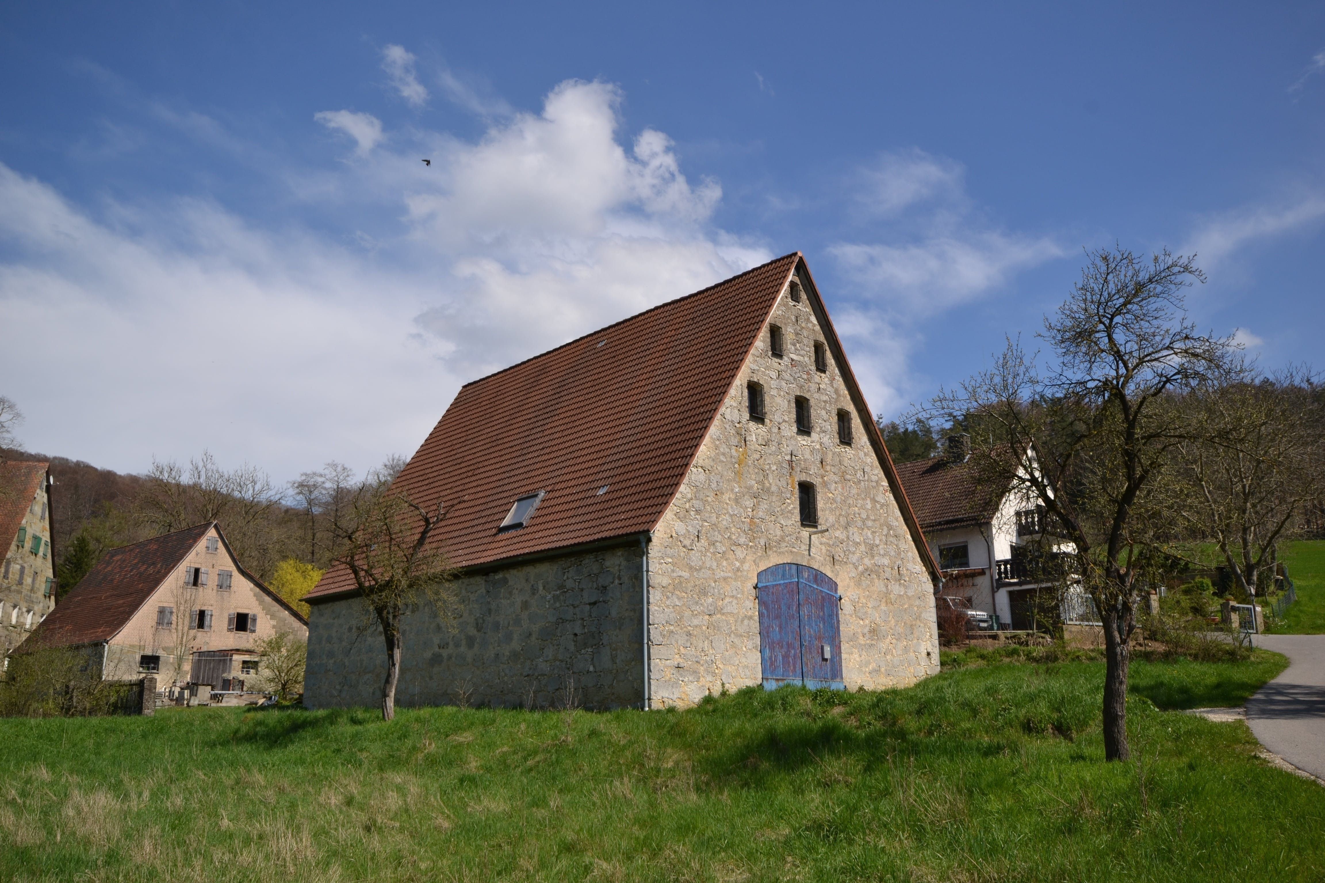 Bauernhaus zum Kauf 190.000 € 417 m²<br/>Wohnfläche 666 m²<br/>Grundstück Alter Berg 3 Leuzenberg Reichenschwand 91244