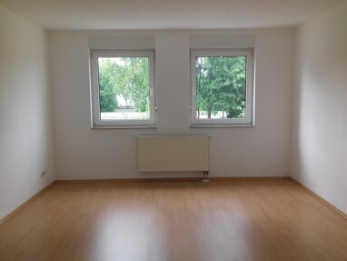 Wohnung zur Miete 345 € 2 Zimmer 64 m² Erdgeschoss frei ab sofort Leninstraße 30b Zschornewitz Gräfenhainichen 06772
