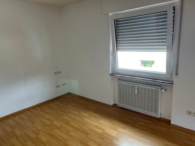 Wohnung zur Miete 400 € 4 Zimmer 63 m² 1. Geschoss frei ab sofort Hohlstr. 24 Niederwörresbach 55758