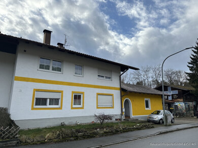 Mehrfamilienhaus zum Kauf 249.000 € 7 Zimmer 230 m² 587 m² Grundstück Viechtach Viechtach / Grossenau 94234