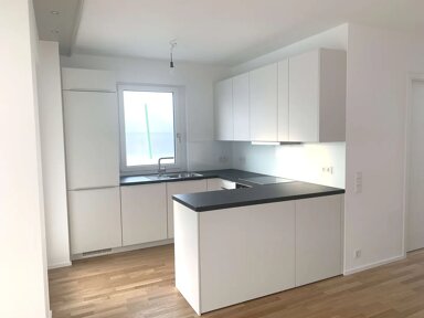 Wohnung zur Miete 700 € 3 Zimmer 99 m² frei ab sofort Gönninger Str. 105 Pfullingen 72793