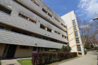 Wohnung zur Miete 1.099 € 4 Zimmer 99,1 m² 3. Geschoss frei ab 02.04.2025 Schelmenstr. 25 Bartenbach Göppingen 73035