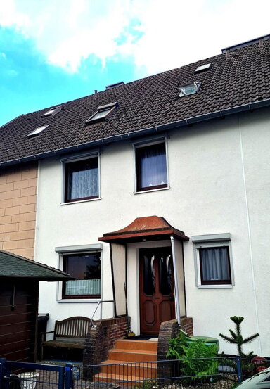 Reihenmittelhaus zur Miete 1.400 € 5 Zimmer 130 m² 212 m² Grundstück frei ab 01.04.2025 Vechelde Vechelde 38159