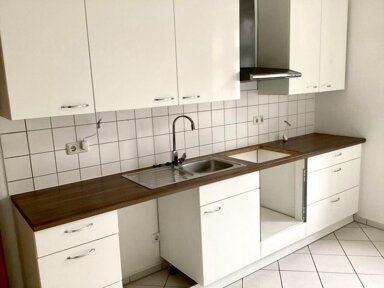 Wohnung zur Miete 512 € 3 Zimmer 85,4 m² frei ab 11.02.2025 Kutzstr. 13 Helmholtzstraße Magdeburg 39112