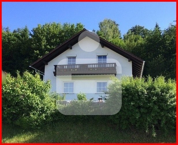 Einfamilienhaus zum Kauf 279.000 € 8 Zimmer 145 m²<br/>Wohnfläche 349 m²<br/>Grundstück Waldkirchen Waldkirchen 94065