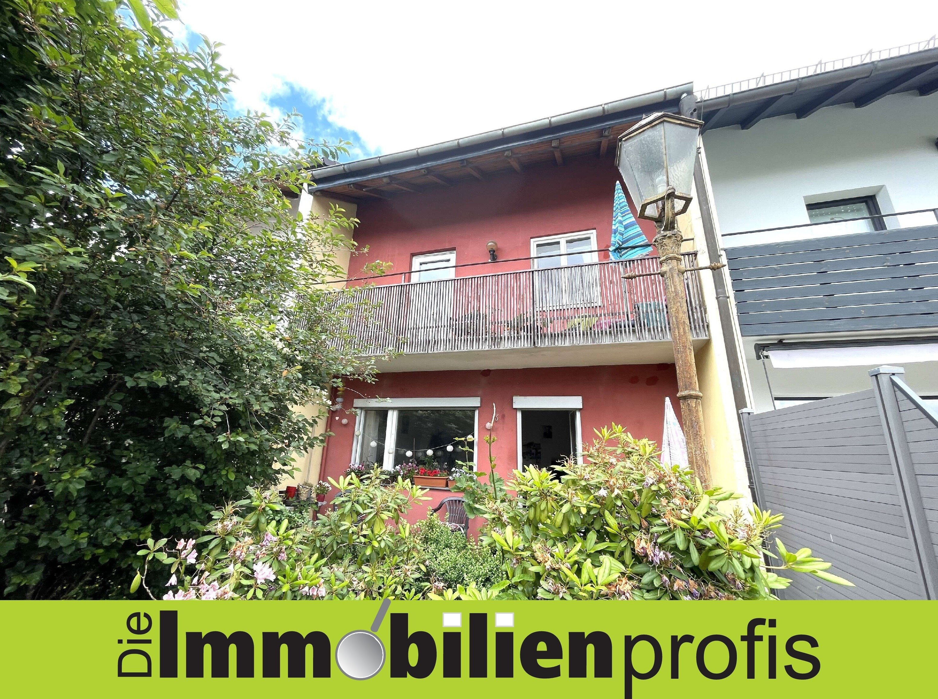 Reihenmittelhaus zum Kauf 160.000 € 4 Zimmer 110 m²<br/>Wohnfläche 196 m²<br/>Grundstück Krötenbruck Hof 95032