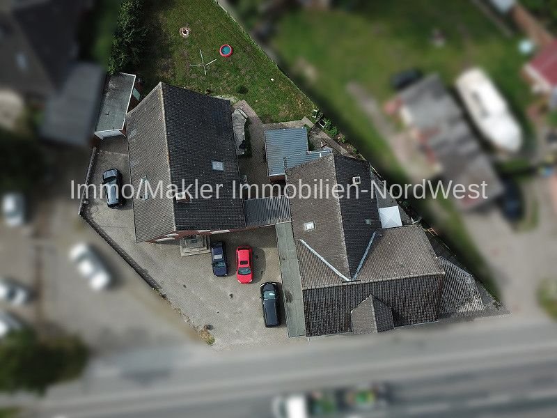 Mehrfamilienhaus zum Kauf 399.000 € 12 Zimmer 308 m²<br/>Wohnfläche 1.000 m²<br/>Grundstück Emder Strasse 83 + 85 Walle Aurich / Walle 26607