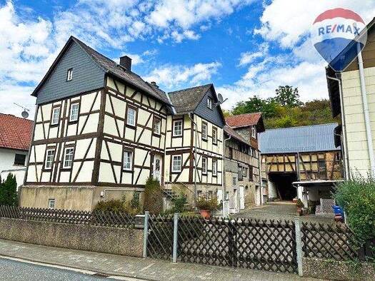 Einfamilienhaus zum Kauf 185.000 € 7 Zimmer 141 m² 643 m² Grundstück Blessenbach Weinbach 35796