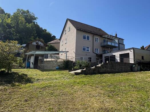 Mehrfamilienhaus zum Kauf 239.000 € 8,5 Zimmer 220 m² 630 m² Grundstück frei ab sofort Sulzbach-Rosenberg 92237