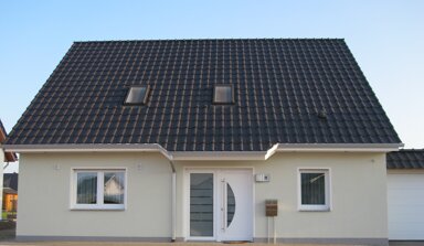 Haus zum Kauf provisionsfrei 374.200 € 5 Zimmer 120 m² 735 m² Grundstück Altenweddinger Strasse Bahrendorf Sülzetal 39171